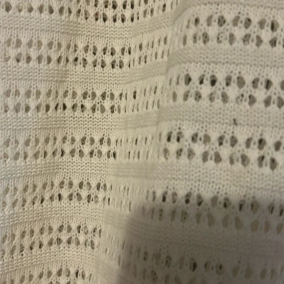 Sleeveless Crochet Cardigan - NEW - Picture 3 of 5